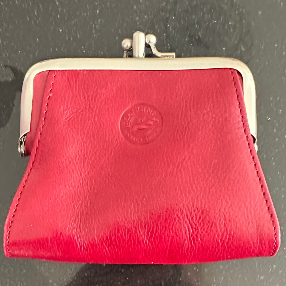 Vintage Kisslock Coin Purse Red Genuine Leather SO AUTHENTICALLY VINTAGE.